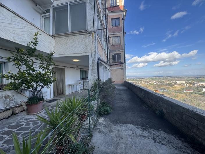 Image No.43-2 Bed Apartment for sale