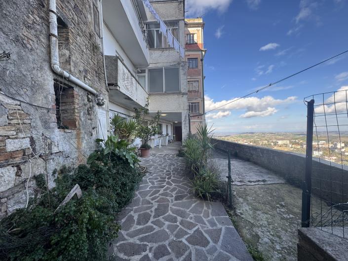 Image No.48-2 Bed Apartment for sale