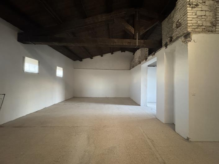 Image No.8-Apartment for sale