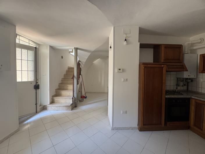 Image No.4-2 Bed Townhouse for sale