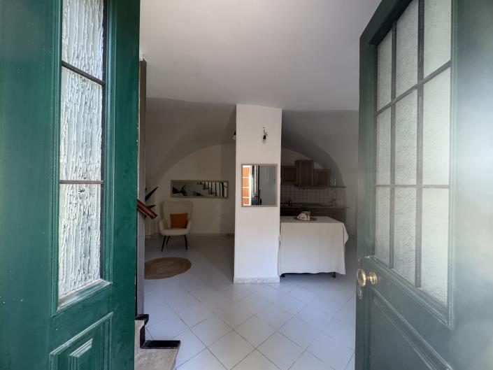 Image No.6-2 Bed Townhouse for sale