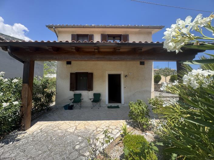 Image No.37-2 Bed Villa / Detached for sale