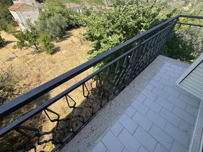 Image No.34-5 Bed Villa / Detached for sale