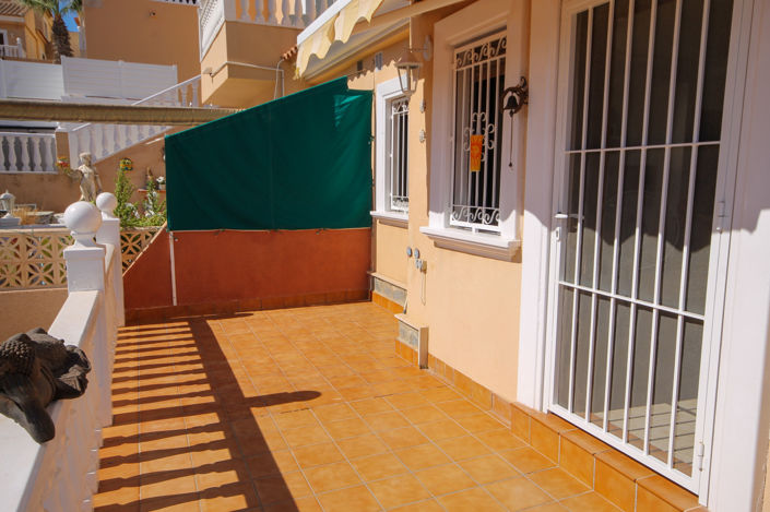Image No.5-2 Bed House for sale