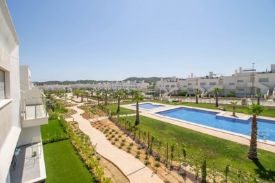 6472nwbuildvillasinvistabellagolfresort061023