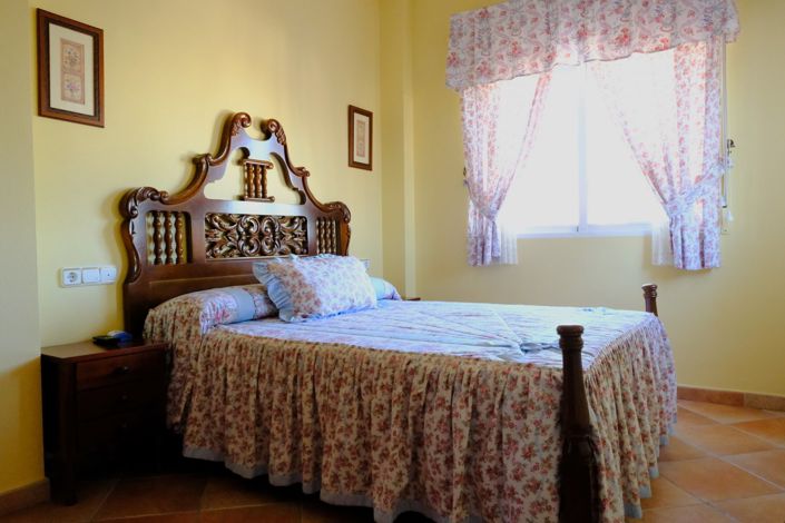 Image No.17-5 Bed Finca for sale