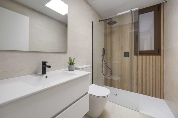 Image No.21-3 Bed Apartment for sale