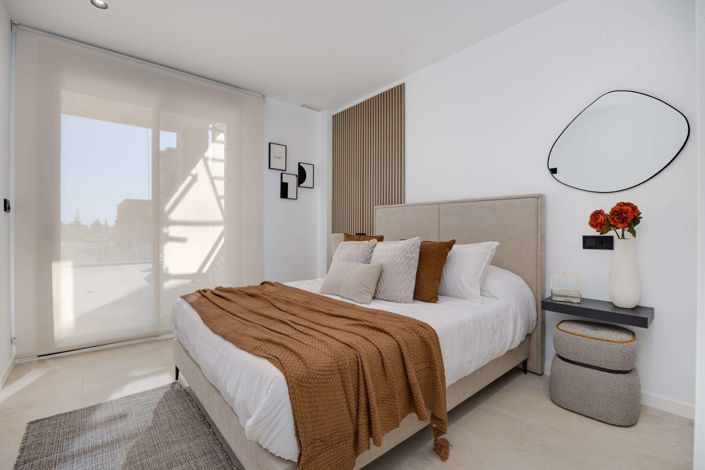 Image No.24-3 Bed Apartment for sale