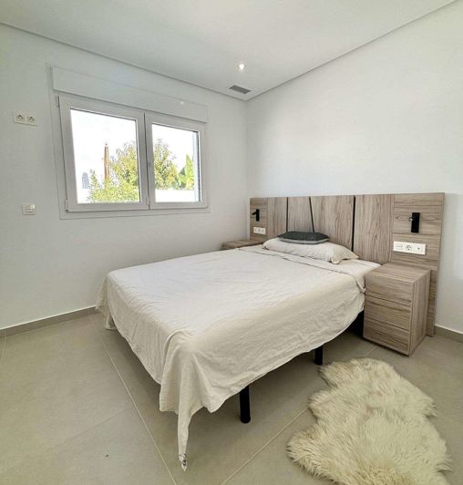 Image No.18-3 Bed Villa for sale
