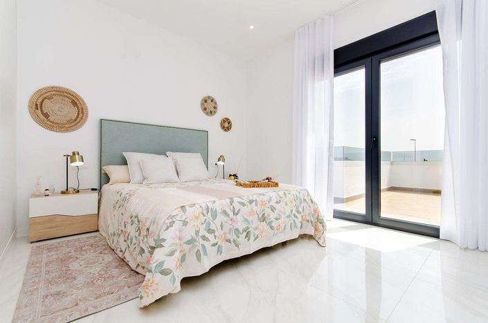 Image No.29-3 Bed Villa for sale