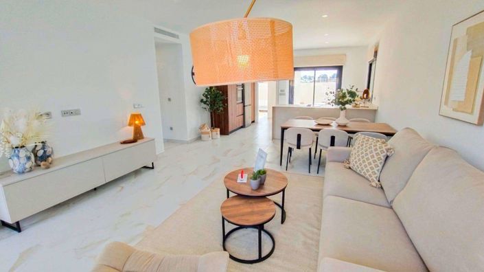 Image No.43-3 Bed Villa for sale