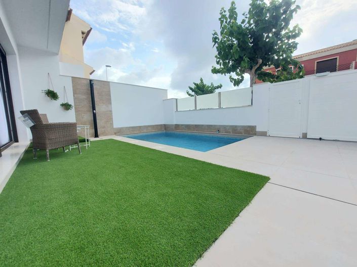 Image No.21-3 Bed Villa for sale