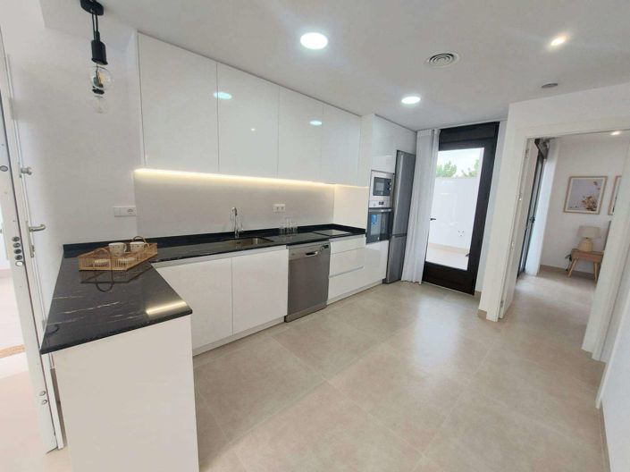 Image No.7-3 Bed Villa for sale