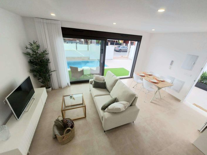 Image No.8-3 Bed Villa for sale