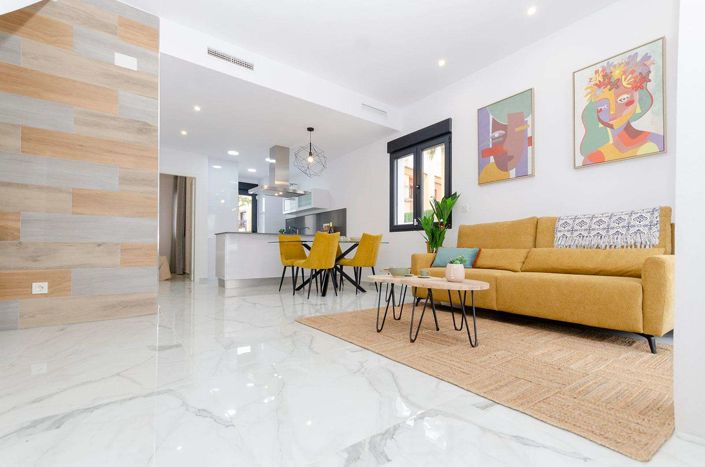 Image No.2-3 Bed Villa for sale