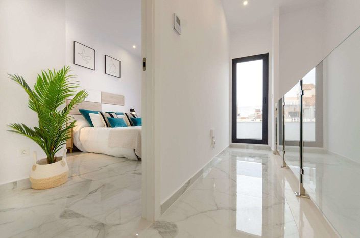 Image No.28-3 Bed Villa for sale