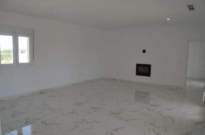 Image No.10-4 Bed Villa for sale