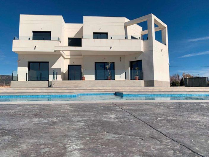 Image No.18-4 Bed Villa for sale