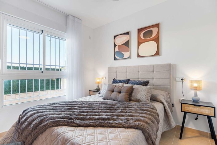 Image No.35-2 Bed Apartment for sale