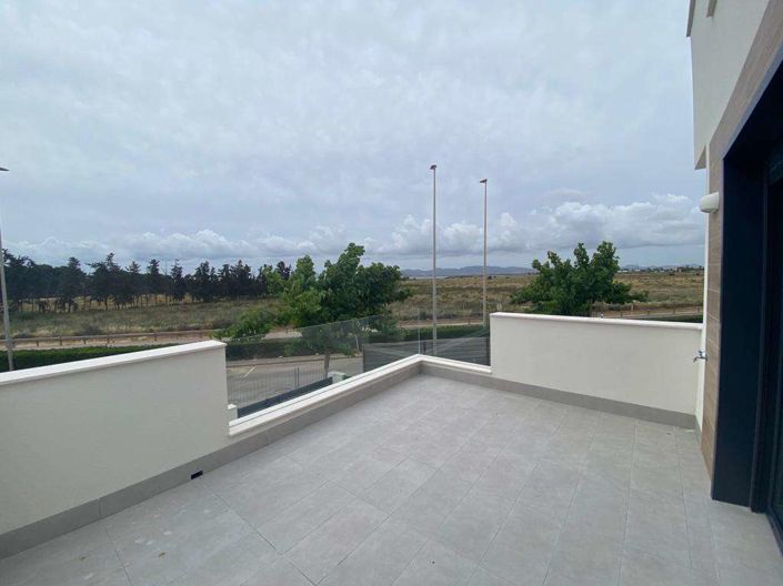 Image No.15-3 Bed Villa for sale