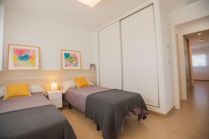 Image No.18-2 Bed Apartment for sale