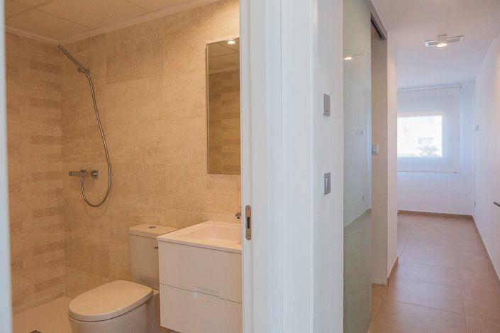 Image No.19-2 Bed Apartment for sale