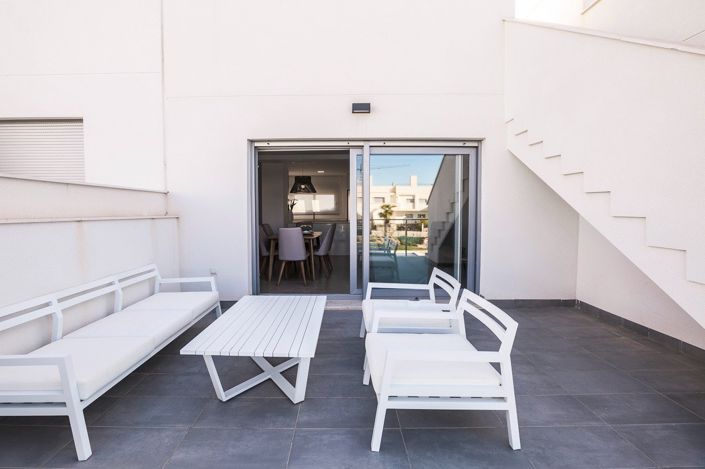 Image No.25-2 Bed Apartment for sale