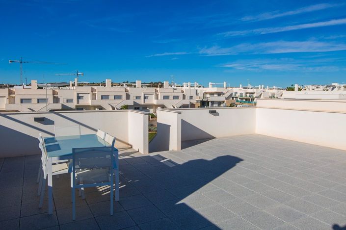 Image No.26-2 Bed Apartment for sale