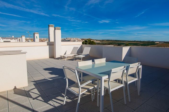 Image No.27-2 Bed Apartment for sale