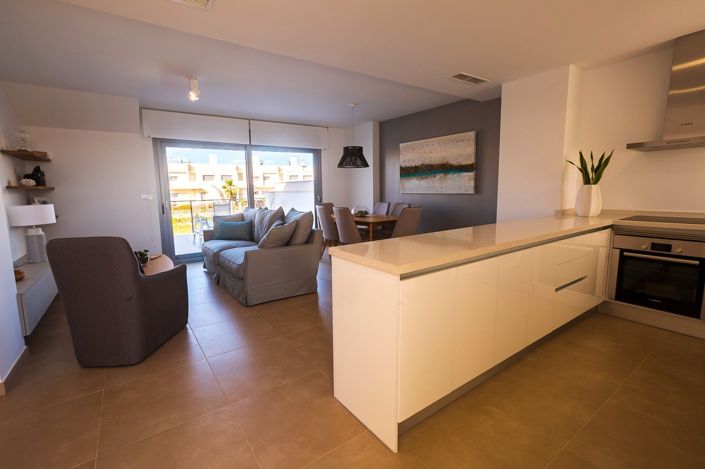 Image No.8-2 Bed Apartment for sale