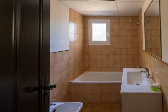 Image No.40-3 Bed Villa for sale