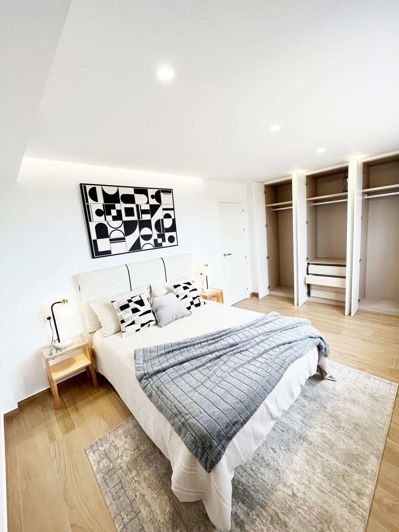 Image No.20-6 Bed Villa for sale