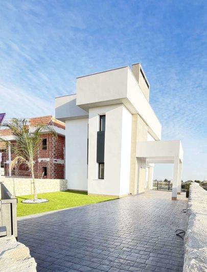 Image No.3-6 Bed Villa for sale