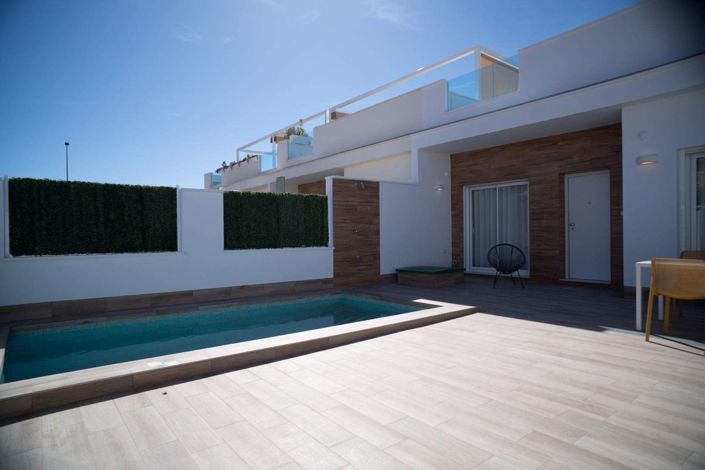 Image No.10-3 Bed Villa for sale