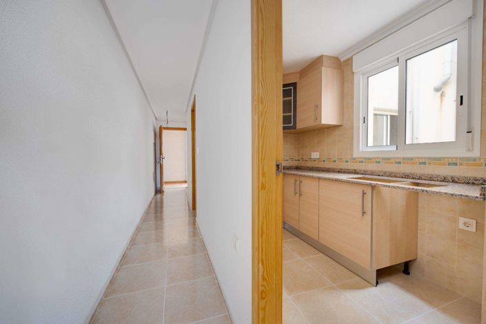 Image No.16-2 Bed Apartment for sale