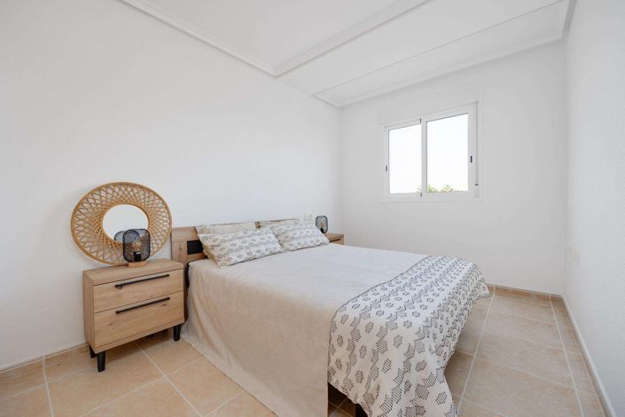 Image No.19-2 Bed Apartment for sale