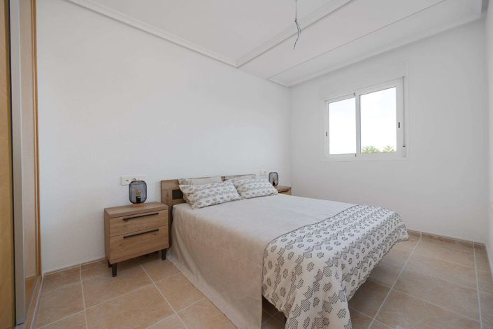 Image No.23-2 Bed Apartment for sale