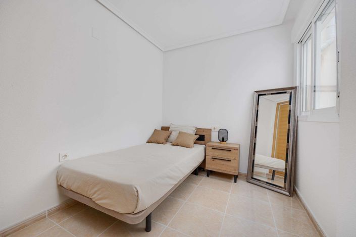 Image No.24-2 Bed Apartment for sale