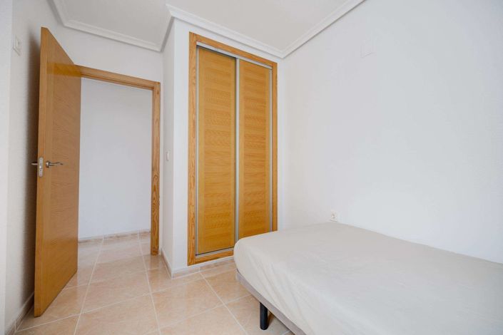 Image No.26-2 Bed Apartment for sale