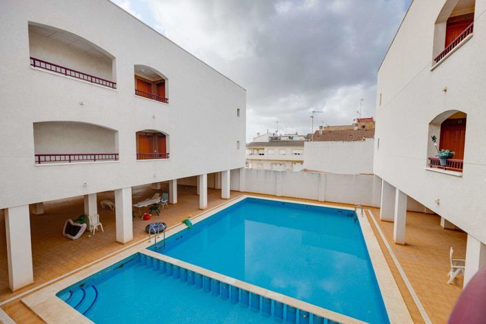 Image No.5-2 Bed Apartment for sale