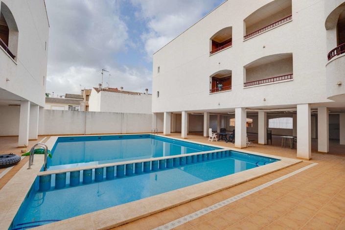 Image No.6-2 Bed Apartment for sale