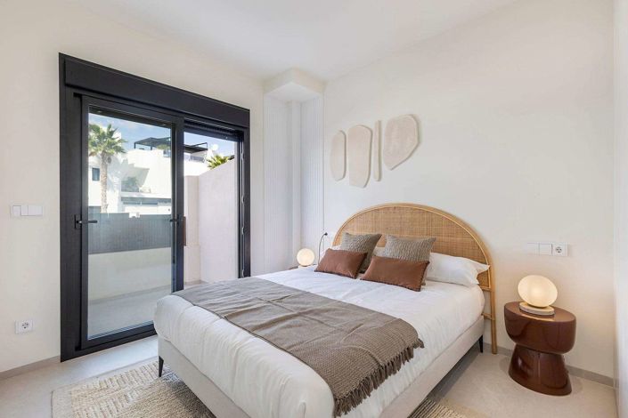 Image No.20-3 Bed Villa for sale