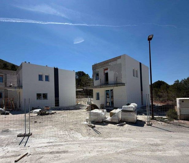 Image No.14-3 Bed Villa for sale