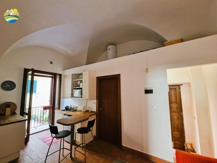 Image No.7-2 Bed Townhouse for sale