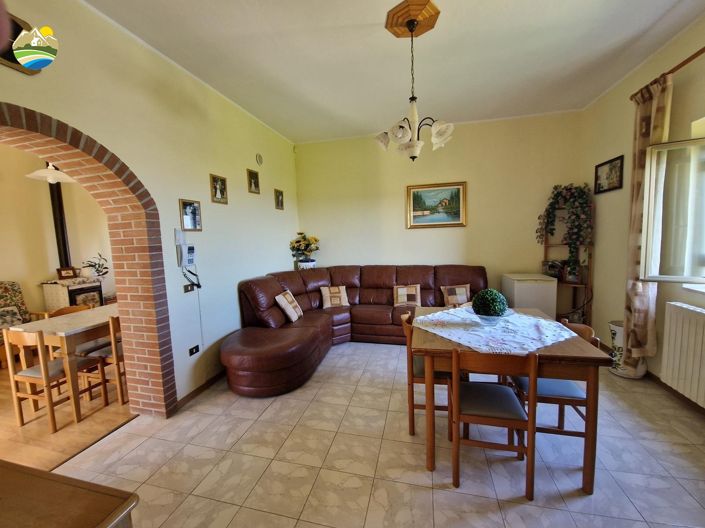 Image No.17-3 Bed Country House for sale