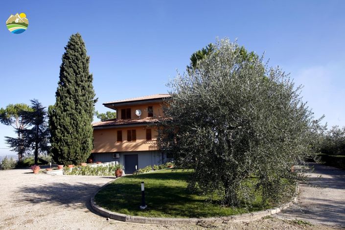 Image No.4-Villa de 6 chambres à vendre à Notaresco