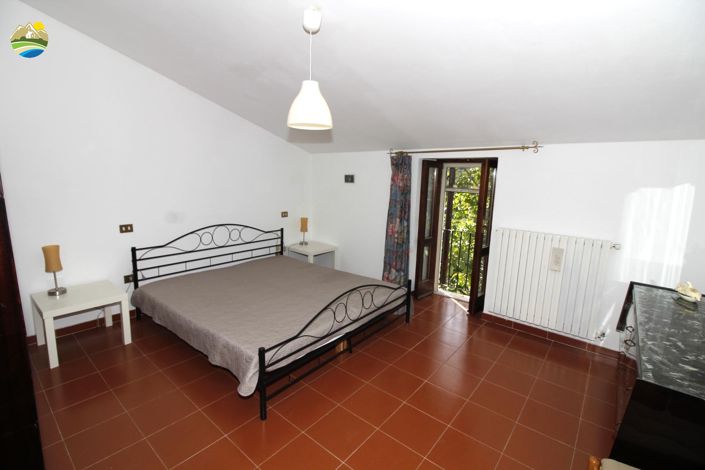 Image No.17-Maison de campagne de 2 chambres à vendre à Farindola