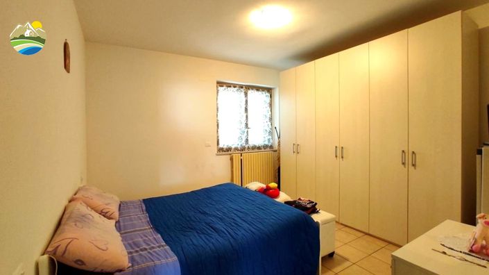 Image No.21-7 Bed Country House for sale