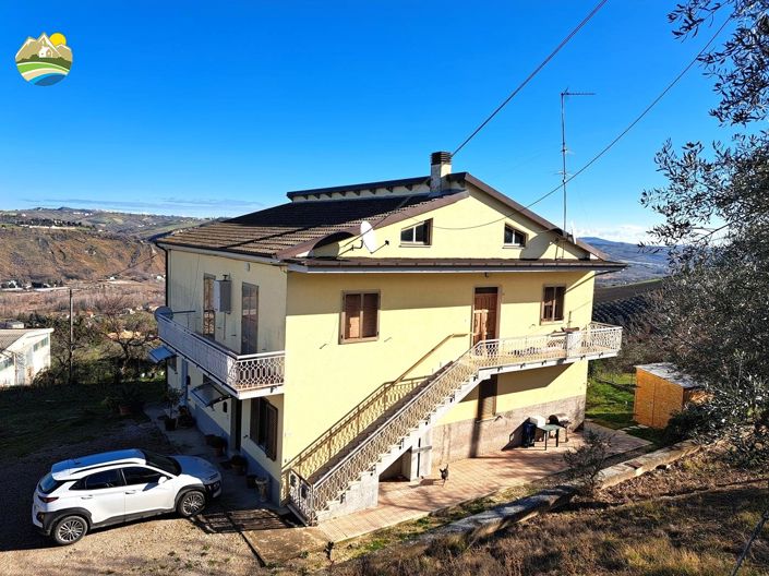 Image No.4-7 Bed Country House for sale