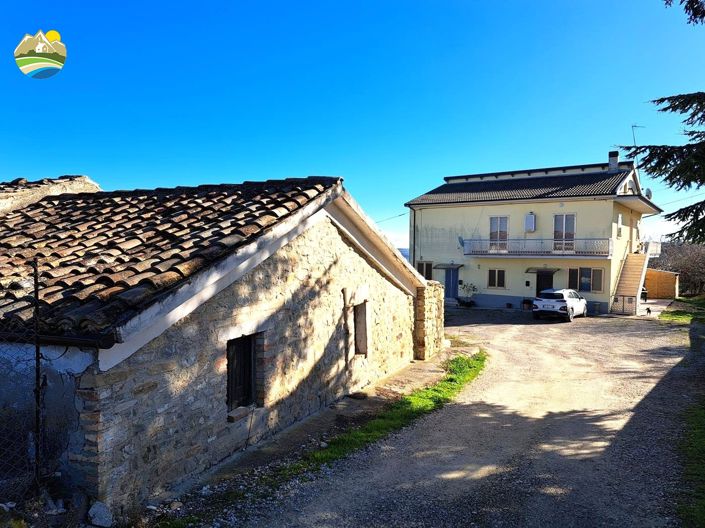 Image No.7-7 Bed Country House for sale